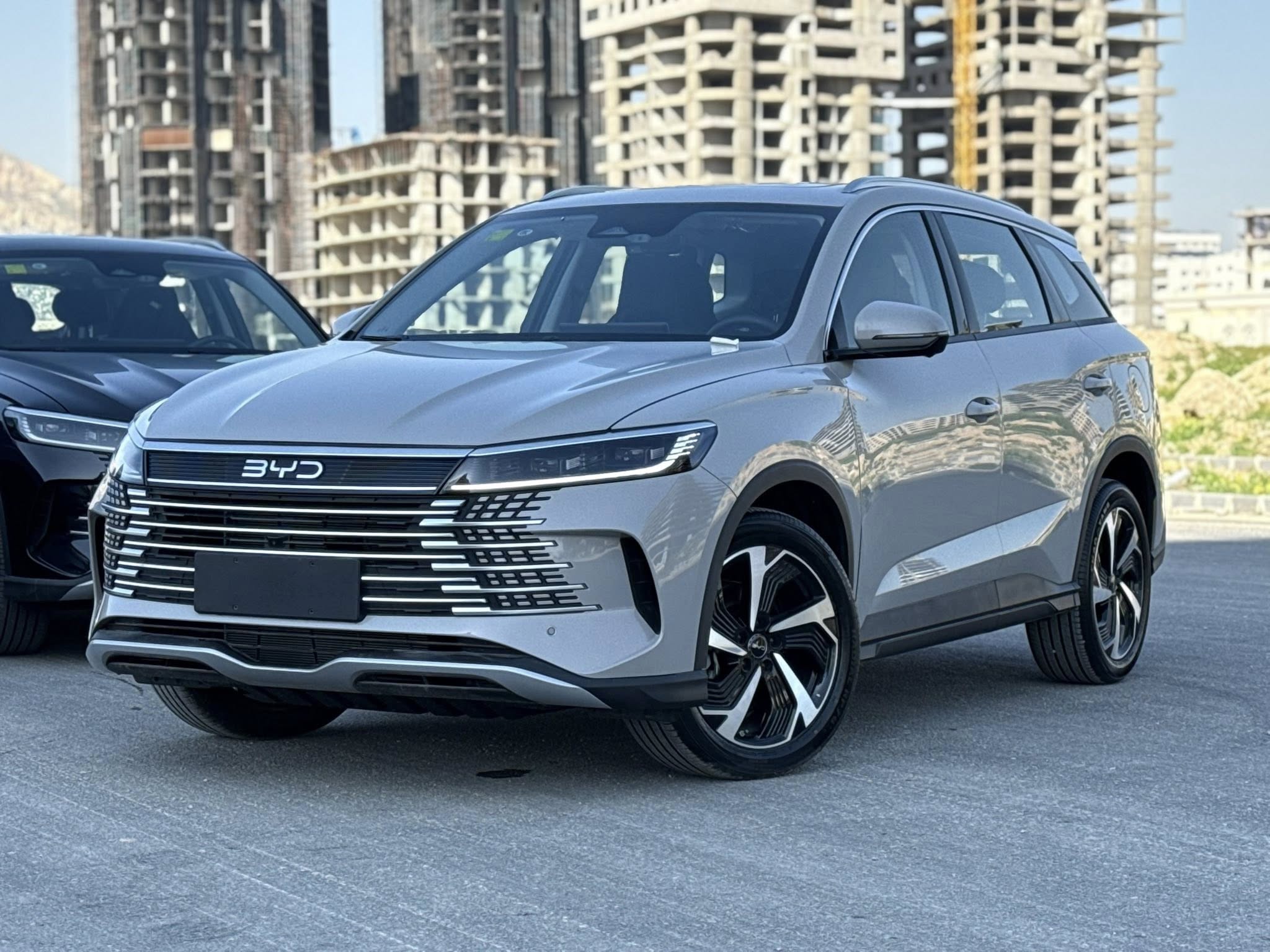 Syria Travel Services fleet — modern hybrid SUV